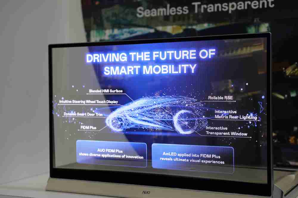 z6mg·人生就是博凭借着超高亮度和透明度，，这款30吋透明Micro LED显示器在AR系统与智慧零售具有潜在的应用价值。。。